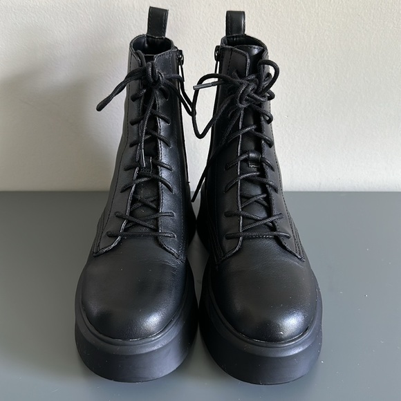 Steve Madden Jazmin Black Combat Lace Up Block Heel Platform Boots - Picture 3 of 12